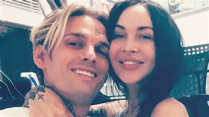 Aaron Carter Denies Pregnancy Rumors After Hinting GF Was Expecting – Hollywood Life
