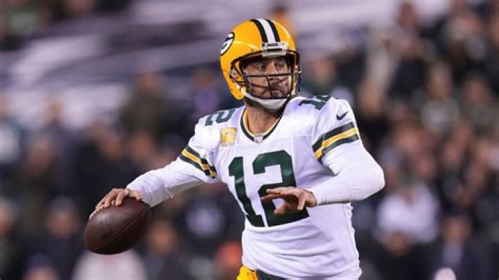 Aaron Rodgers Would ‘Highly Consider’ Retiring From The NFL If Hosting ‘Jeopardy!’ Becomes Full-Time Gig