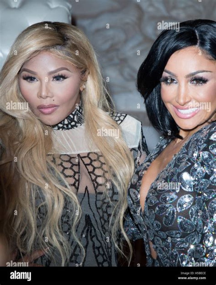 Angel Brinks — Pics