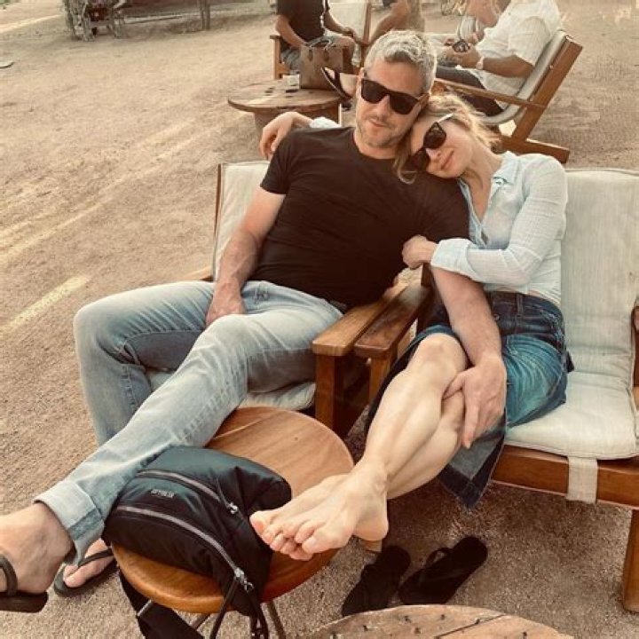 Ant Anstead & Renee Zellweger Snuggle Together As They Go Instagram Official After 3 Mos. Of Dating