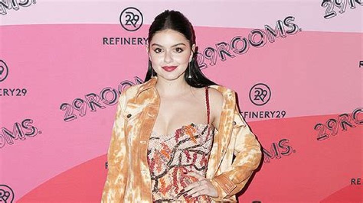Ariel Winter Shares Pink Bikini Photos Before Showing Pics Of Her New Dog – Hollywood Life