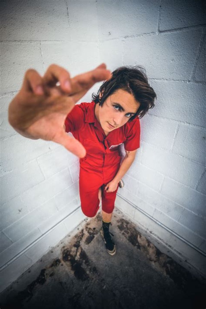 Arrested Youth Talks ‘Brightside’ & Keeping A ‘Positive Perspective’ – Hollywood Life