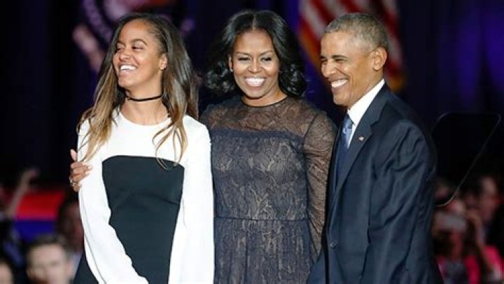 Barack & Michelle’s Daughter Turns 21 – Hollywood Life