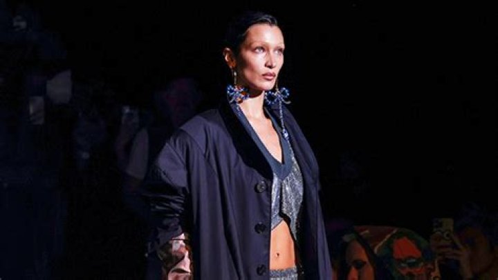 Bella Hadid Reacts To Kanye West’s Anti-Semitic Tweets – Hollywood Life