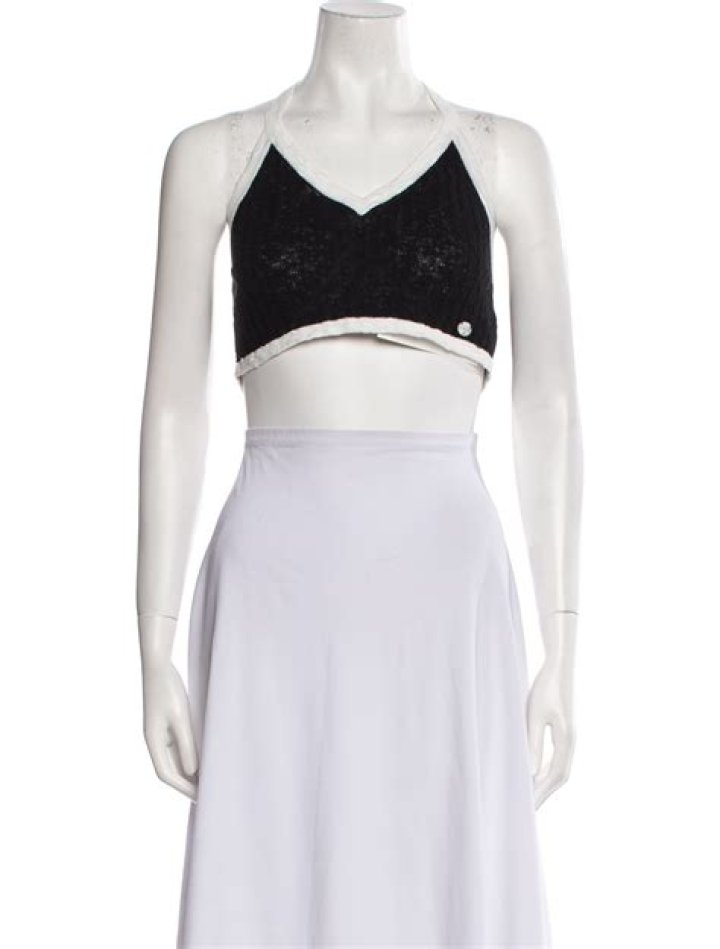 Cardi B Rocks Mini Skirt & Chanel Crop Top After Sparring With Candace Owen Over ‘WAP’