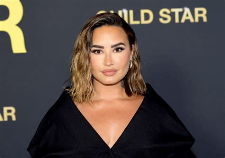 Demi Lovato’s Esthetician Reveals 8 Tips To Keep Your Skin Clear & Hydrated This Fall