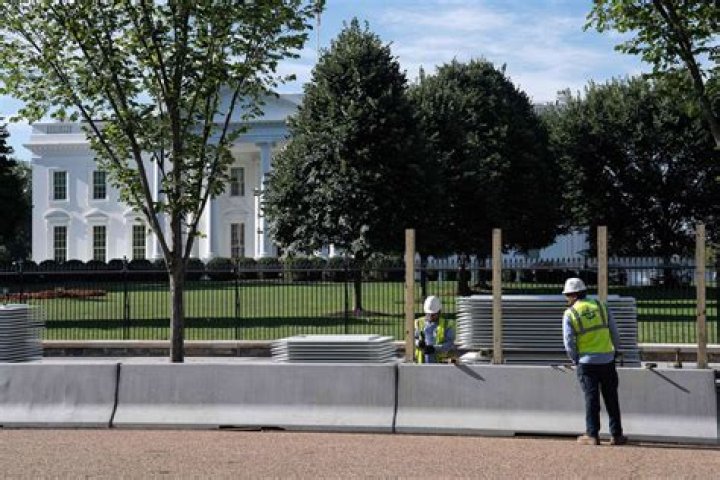 Donald Trump Gets Mocked For ‘Finally’ Building ‘His Wall’ After New Fence Goes Up Around White House