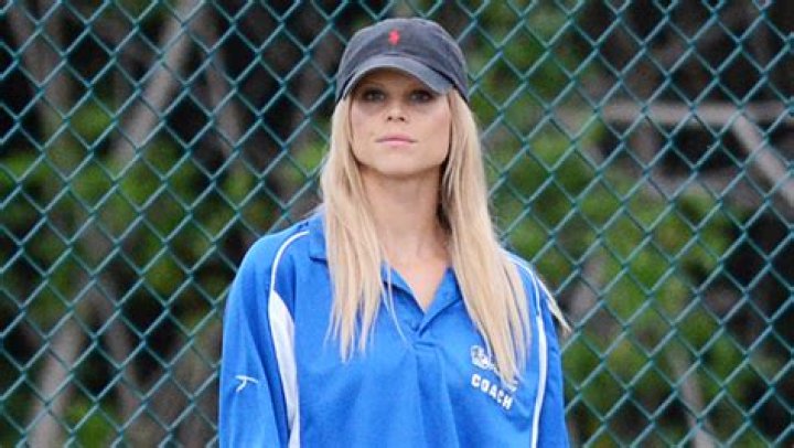 Elin Nordegren News, Photos & More – Hollywood Life