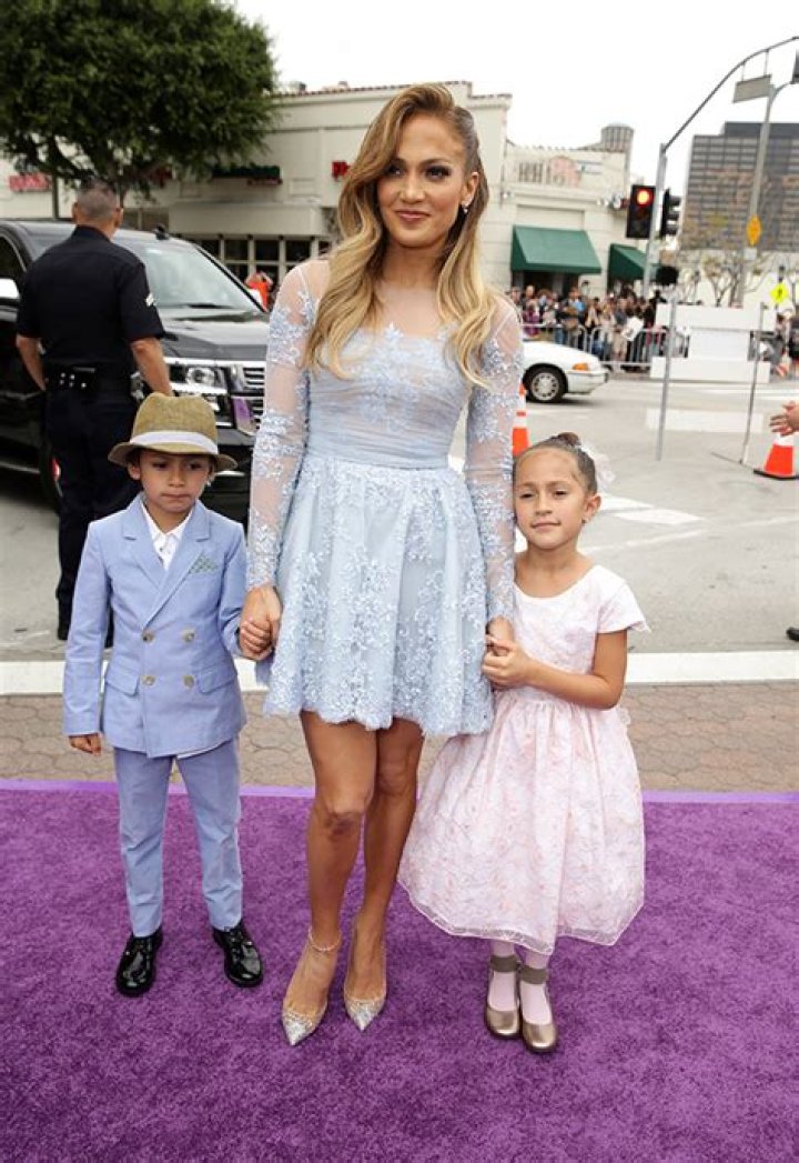 Everything To Know About Twins Max & Emme – Hollywood Life