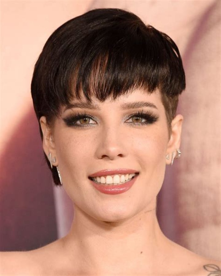 Female Celebrity Kids With Short Haircuts — See Pics – Hollywood Life