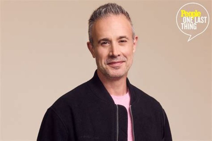 Freddie Prinze Jr. Teases ‘Punky Brewster’ Reboot – Hollywood Life