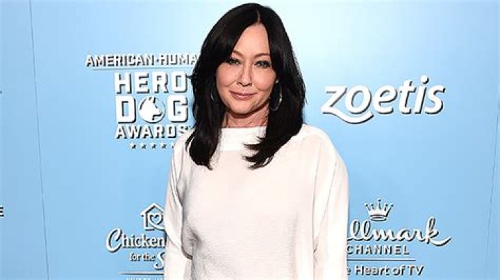 Her Cancer Battle Explained & Updates – Hollywood Life