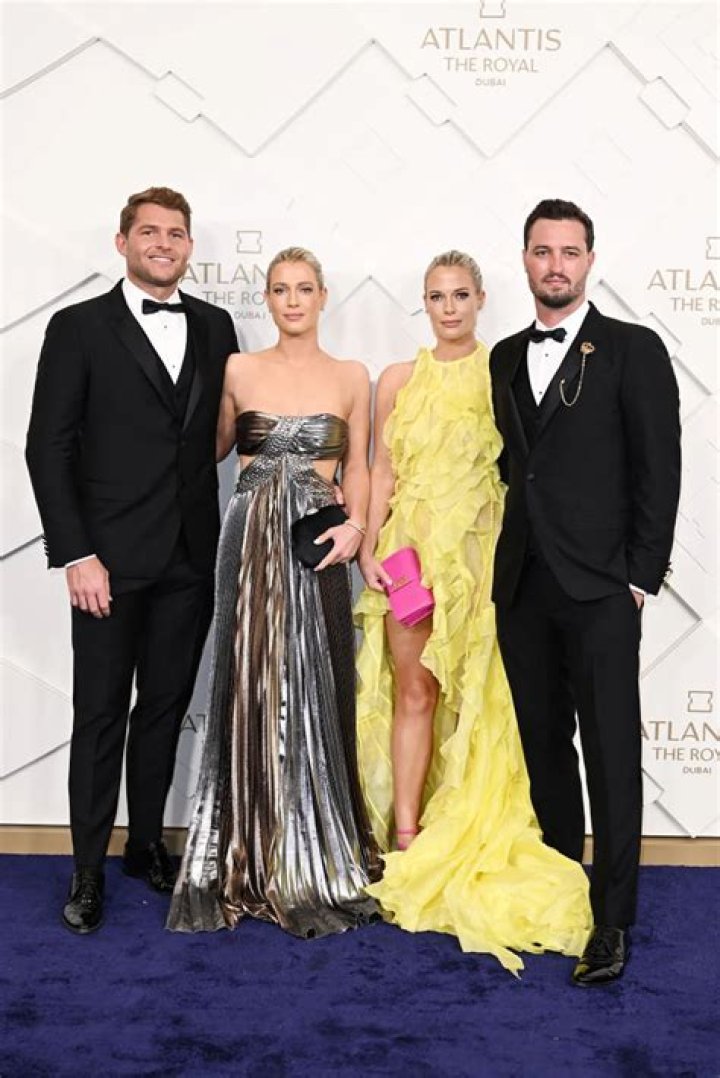 Is That Spencer’s Twin With Toby? — Hints – Hollywood Life