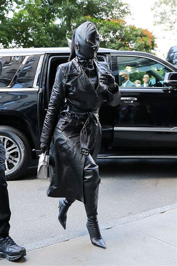 Kim Kardashian’s Leather Face Mask VETEMENTS Outfit In NYC: Photo – Hollywood Life