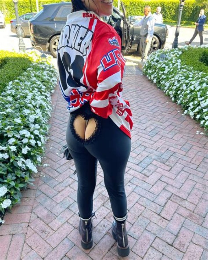 Kim Kardashian: There’s Nothing Wrong With Showing Your Butt