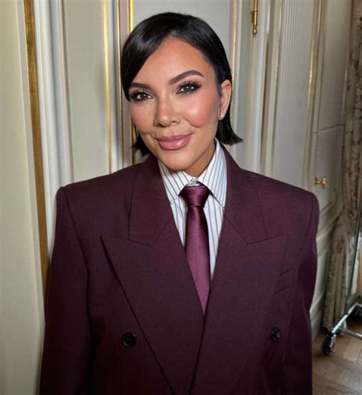 Kris Jenner, 64, Steals Daughter Kim Kardashian’s Burberry Jumpsuit & Looks Absolutely Fabulous
