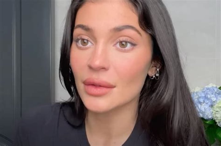 Kylie Jenner Admits She’s Bummed By 158 Lb. Weight After Stormi’s Birth: Watch New ‘KUWTK’ Clip