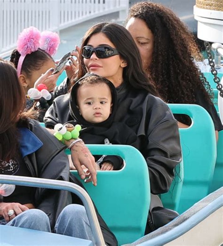 Kylie Jenner Shares Photos From Her ‘Secret’ Baby Shower & Shows Off Her Growing Bump