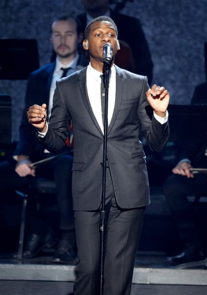 Leon Bridges Celebrity Profile – Hollywood Life