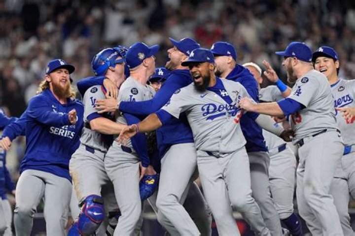 Los Angeles Dodgers — SEE PICS