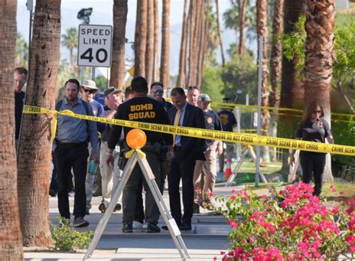 Machine Gun Kelly Accidentally Stabbed Himself To Impress Megan Fox – Hollywood Life