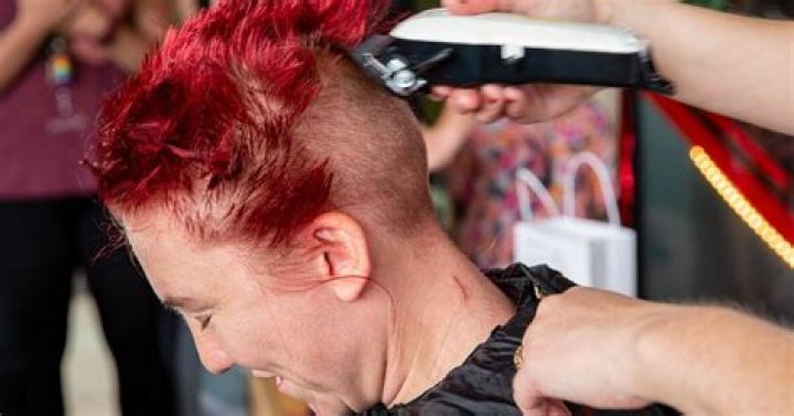 Machine Gun Kelly Reveals Head Tattoo After Shaving Hair – Hollywood Life