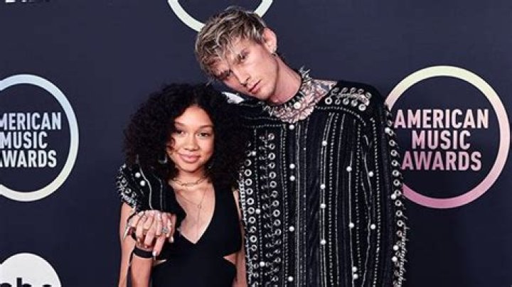 Machine Gun Kelly’s Daughter Casie, 13, Raps Jay-Z Song In Sweet Daddy-Daughter Performance