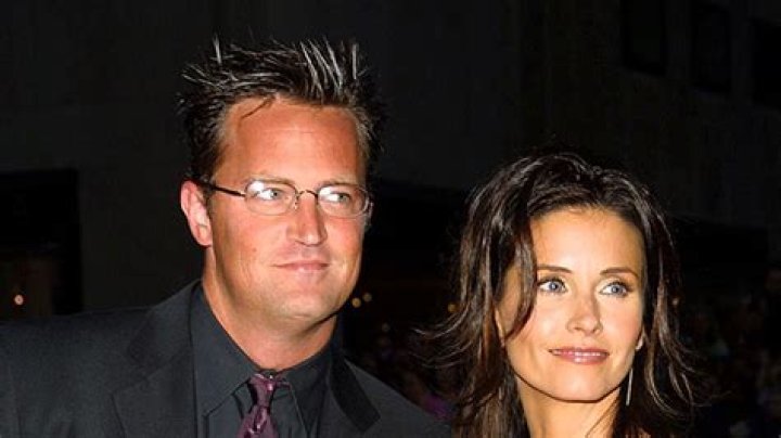 Matthew Perry Mocks Courteney Cox’s Mom Dancing: ‘WTH Happened?’ — Watch