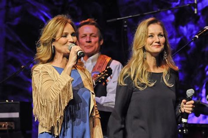 Meet The Country Legends 6 Kids – Hollywood Life