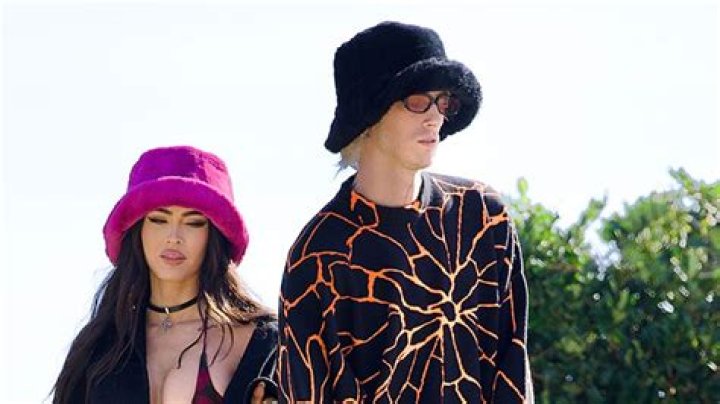Megan Fox & Machine Gun Kelly Wear Furry Bucket Hats: Photos – Hollywood Life