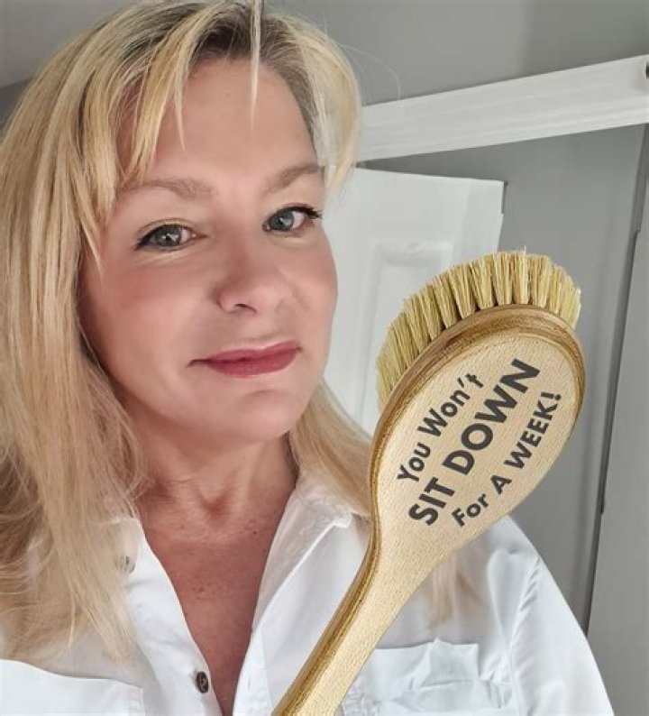 Model Gets Spanked By ‘Naughty Spoon’ – Hollywood Life