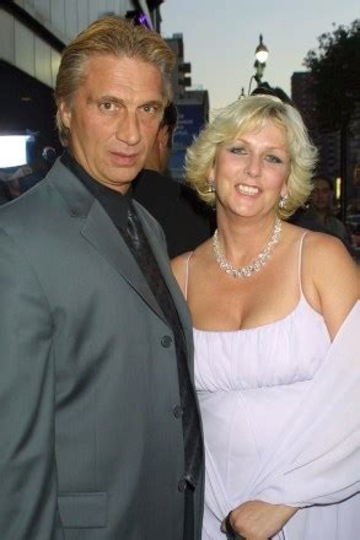 Nick Carter’s Dad Died — Father Of BSB Singer Found Dead At 65 – Hollywood Life