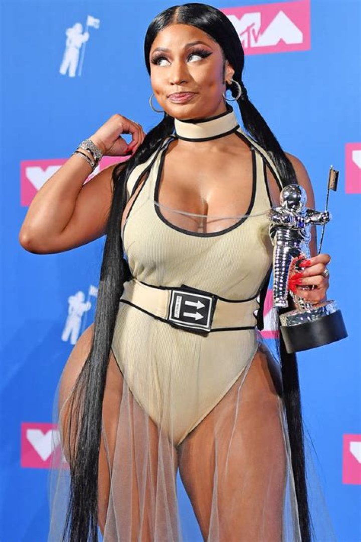 Nicki Minaj Laughing Off Nick Cannon’s Nasty Diss About Her Butt — He’s ‘Ridiculous’