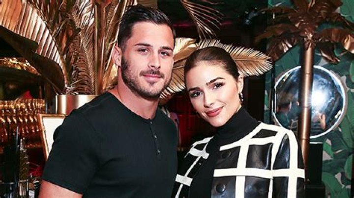 Olivia Culpo Confirms Split From Danny Amendola After His Beach Photos – Hollywood Life