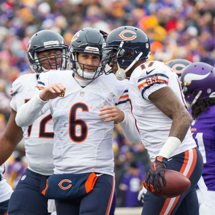 Photos Of The NFL Quarterback – Hollywood Life