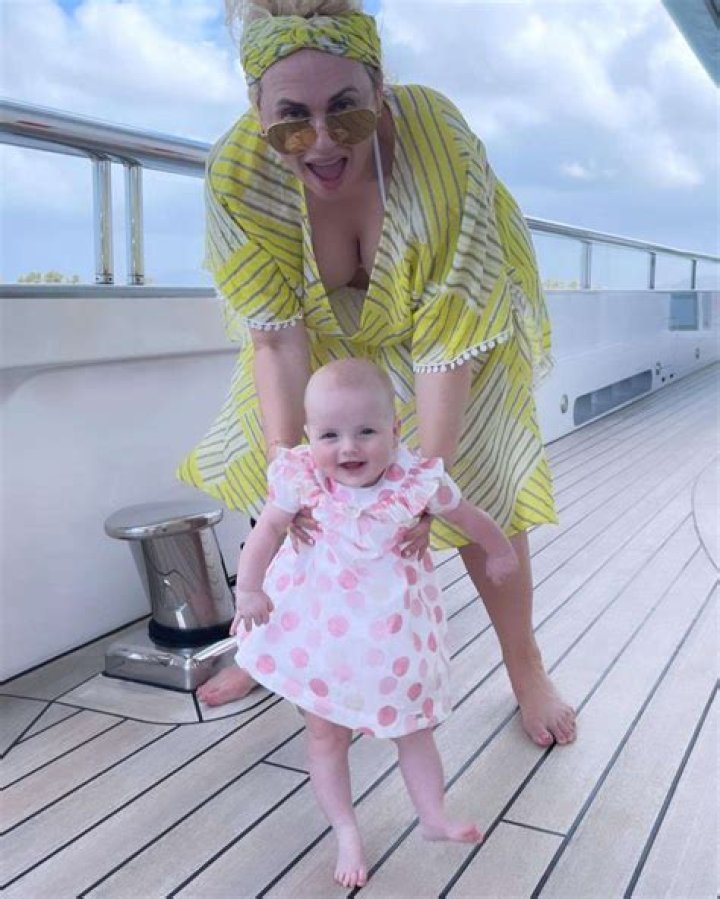 Rebel Wilson Takes Baby Royce Swimming In The Ocean: Photo – Hollywood Life