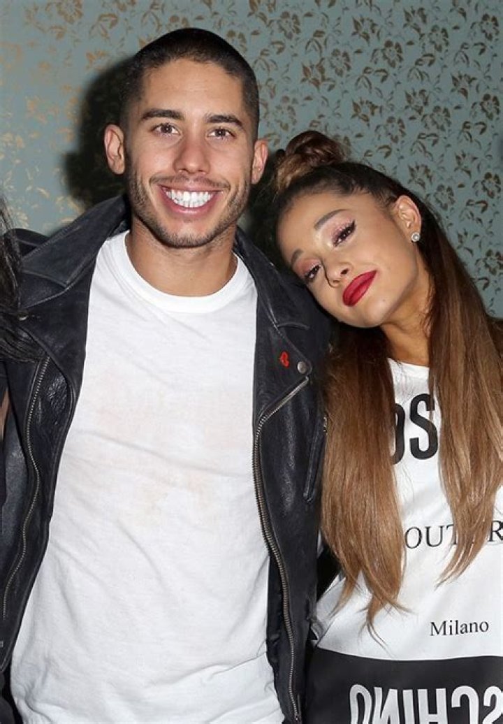 Ricky Alvarez & Ariana Grande’s PDA-Filled Night At VMAs After Party – Hollywood Life