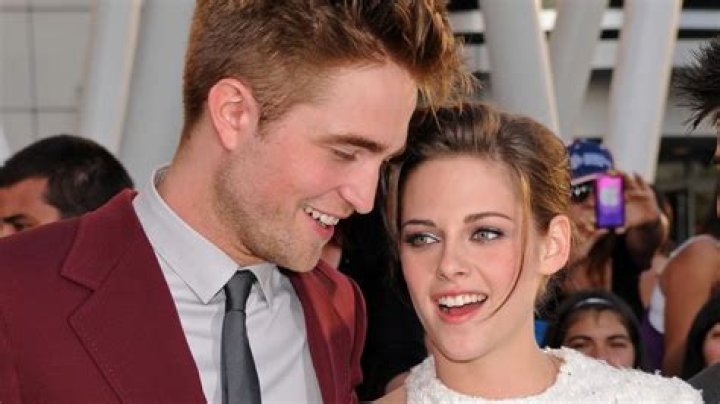 Robert Pattinson & Kristen Stewart Would ‘Love’ To See A ‘Twilight’ Reboot After 10th Anniversary