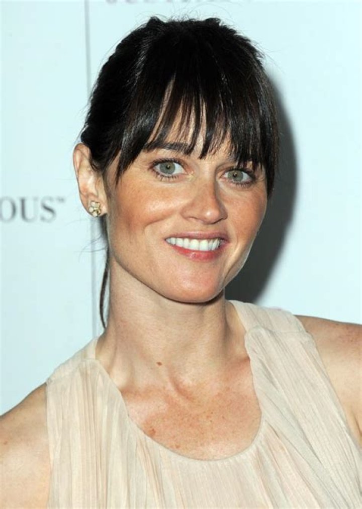 Robin Tunney Engaged — ‘The Mentalist’ Star To Wed Boyfriend Nicky Marmet – Hollywood Life