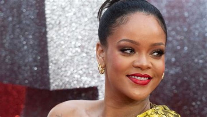 Rocks Bustier, Stockings & Thong From Her Brand – Hollywood Life