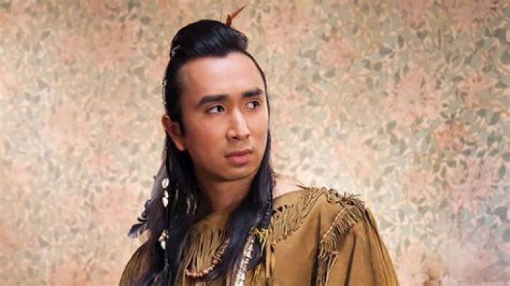 Román Zaragoza Teases New Series & His Character – Hollywood Life