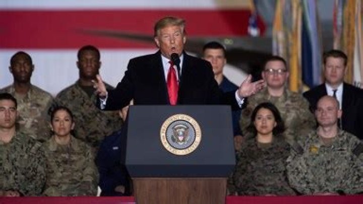 Rose McGowan Joins Stars & 2020 Candidates To Slam Soleimani Attack & Beg Iran ‘For Peace’