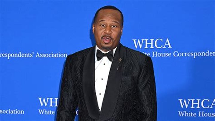 Roy Wood Jr. Speaks At The White House Correspondents’ Dinner – Hollywood Life