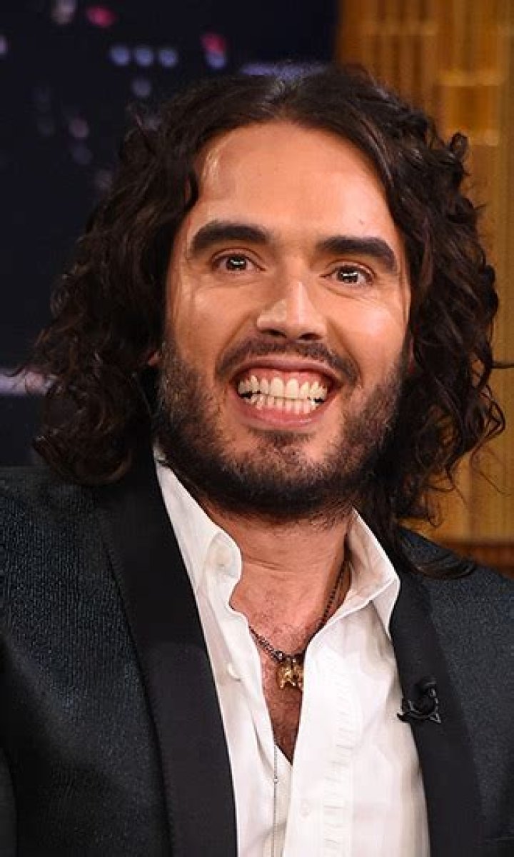 Russell Brand Celebrity Profile – Hollywood Life