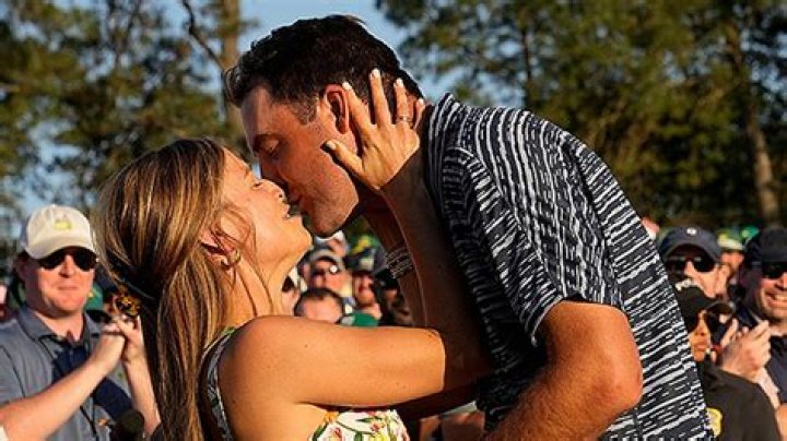 Scottie Scheffler & Wife Kiss After His Masters Win – Hollywood Life
