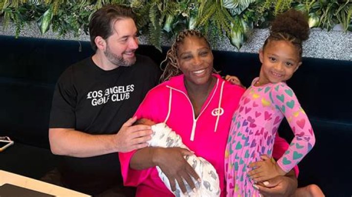Serena Williams & Daughter Olympia, 4, Twin In Adorable Pajamas — Cute Photo