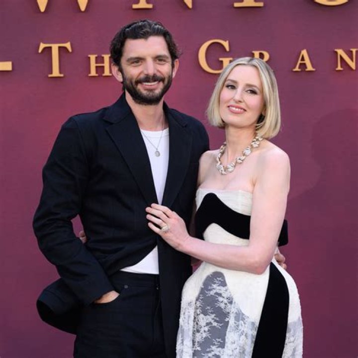 She Reveals All – Hollywood Life