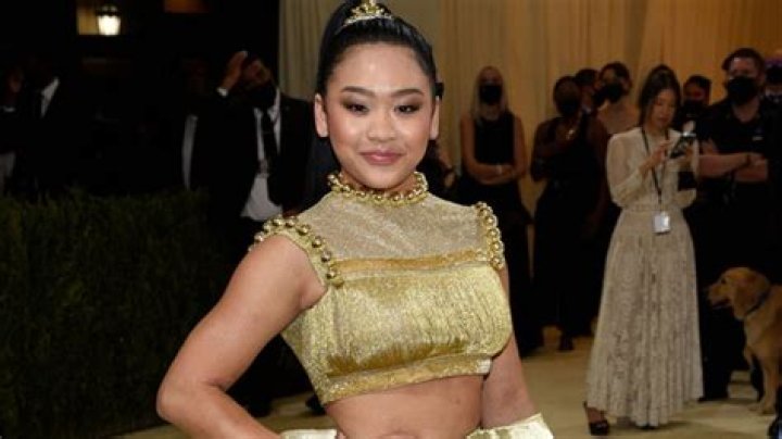 Suni Lee Talks ‘Hate’ She’s Gotten For Jaylin Smith Relationship – Hollywood Life