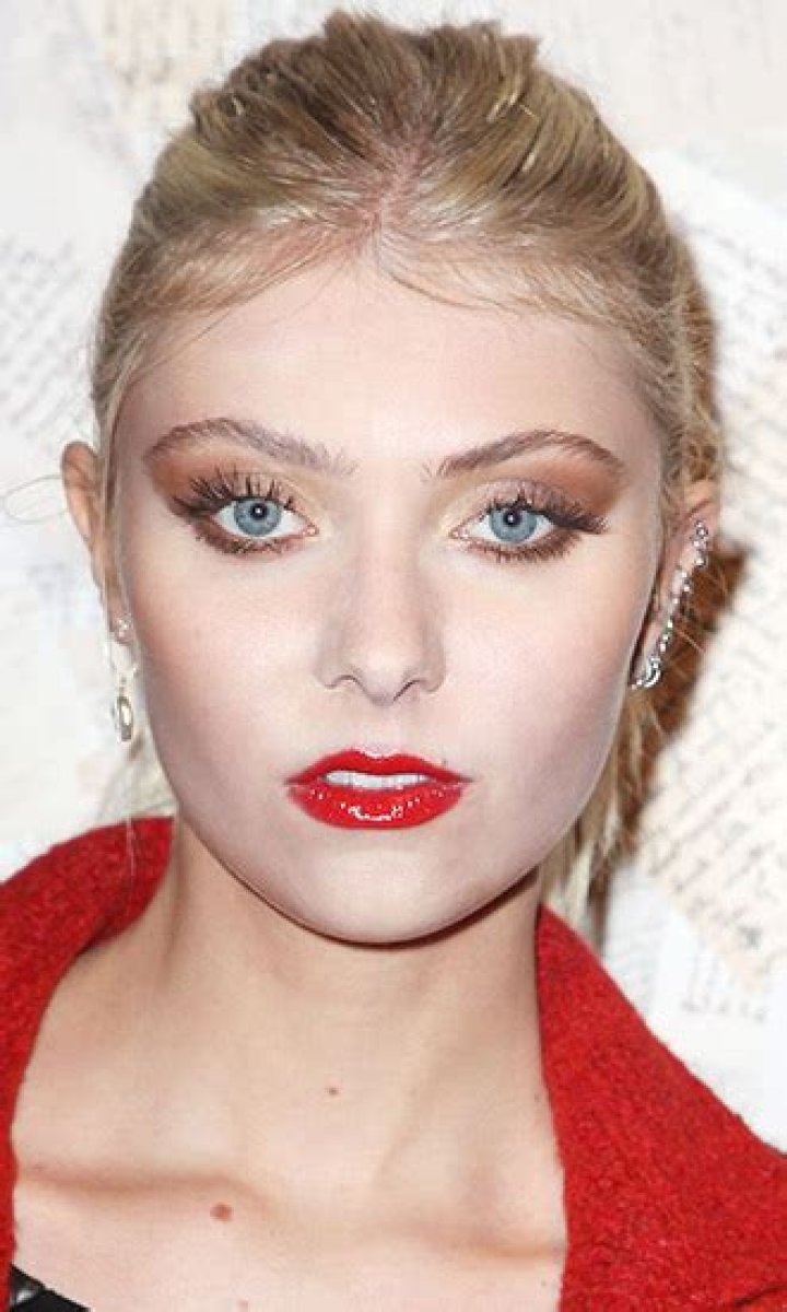 Taylor Momsen – Hollywood Life