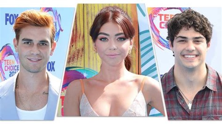 Teen Choice Awards Red Carpet Arrivals